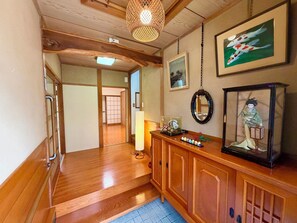 Interior - Within walking distance of Matsumoto Castle Castle Area, a Japanese-style house for rent with a parking lot and a fully equipped kitchen! Japanese House (Max 9) FREE P. (matsumoto)