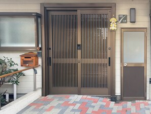 Exterior detail - New! Modern Japanese House|PS5, AC, Parking|Castle (matsumoto)