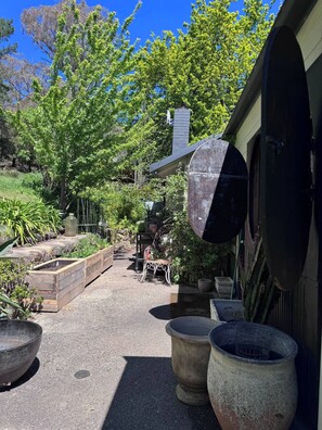 Shared Dormitory, 1 Bedroom, Accessible, Smoking | Garden - Room-hepburn Springs Formally David Brom (Hepburn Springs)