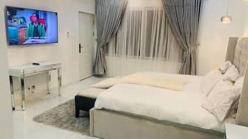 Junior Apartment, Balcony, City View