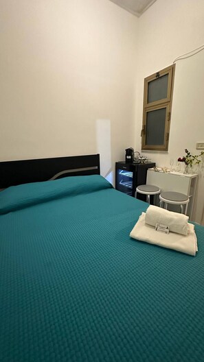Room, 1 Bedroom - Room-cozy Room in Central Catania With E (Catania)