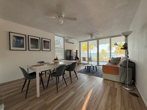 Living area - Spacious, bright, and airy oceanfront 3-bedroom apartment in serene Luquillo (Luquillo)