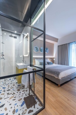 Chambre Double Supérieure, 1 très grand lit, balcon, vue ville