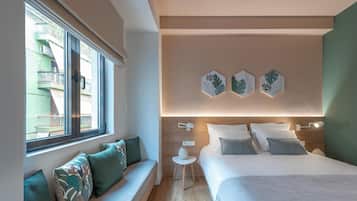 Kamar Double, pemandangan kota | Seprai katun Mesir, seprai premium, busa memori, dan minibar