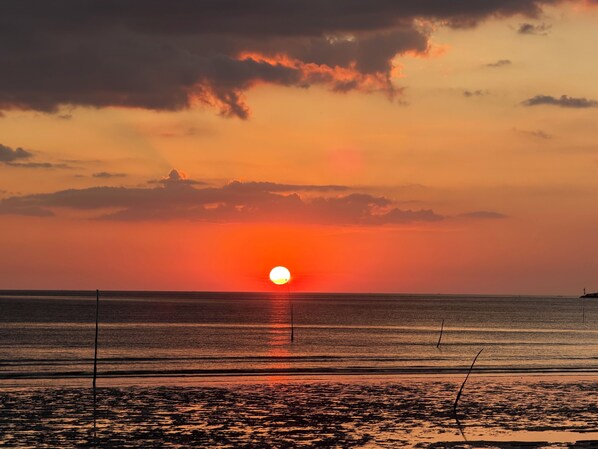 Façade de l’hébergement - soirée/nuit