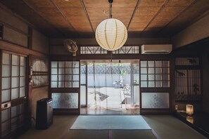 Interior - AKIYATO Sei-Jima Retreat (Seicho, Sakaide)