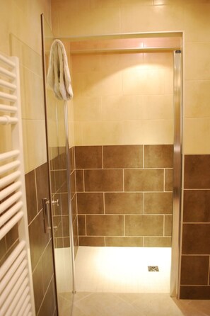 Towels - Haus in Colombage von 1602 by Interhome (Wintzenheim)