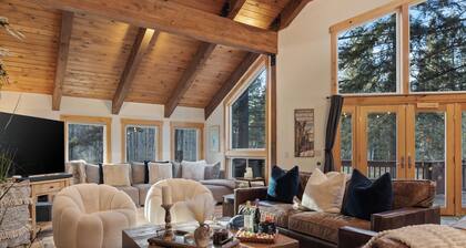 Near Ski Resorts, Downtown Truckee, & Donner Lake | Basque Lodge by AvantStay
