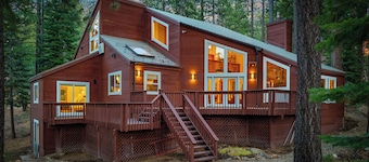 Near Ski Resorts, Downtown Truckee, & Donner Lake | Basque Lodge by AvantStay