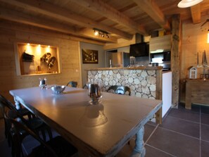 Dining - Domaine "Les Vieilles" mit Terrasse und Garten by Interhome (Saulxures sur Moselotte)