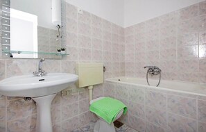 Shower, hair dryer - Cozy apartment in Tucepi with WiFi (Tucepi)