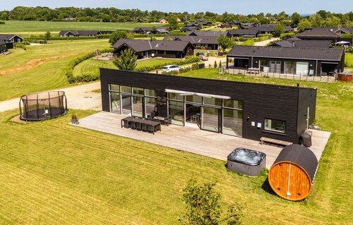 Gorgeous home in Odder with WiFi