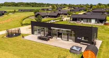 Gorgeous home in Odder with WiFi