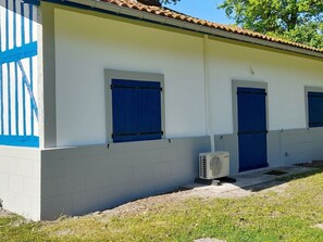 Property grounds - Großes Ferienhaus in Mézos mit Großer Terrasse by Interhome (Contis Plage)