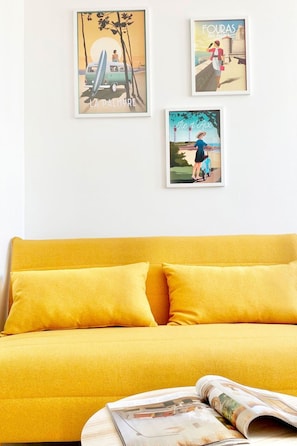 TV - Wohnung in Rochefort mit Garten und Terrasse by Interhome (Rochefort)