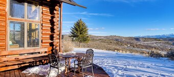 Sleeps 20, Secluded 7BDR Retreat on 71 Priv Acres | Elkstone Lodge by AvantStay