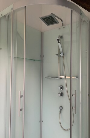 Towels - Gite - typisch bretonisches Bauernhaus mit Pool by Interhome (Plounerin)