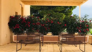 Unclassified image, 2 of 34, button - Graffeo-Häuser Haus der Rosen by Interhome (Menfi)