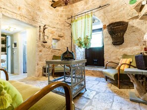 Living area - Schönes Steinhaus mit Pool und Panoramablick by Interhome (Ostuni)