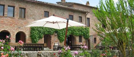 Enceinte de lâhĂ©bergement