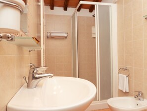 Towels - 'Tommaso' mit Schwimmbad by Interhome (Bucine)