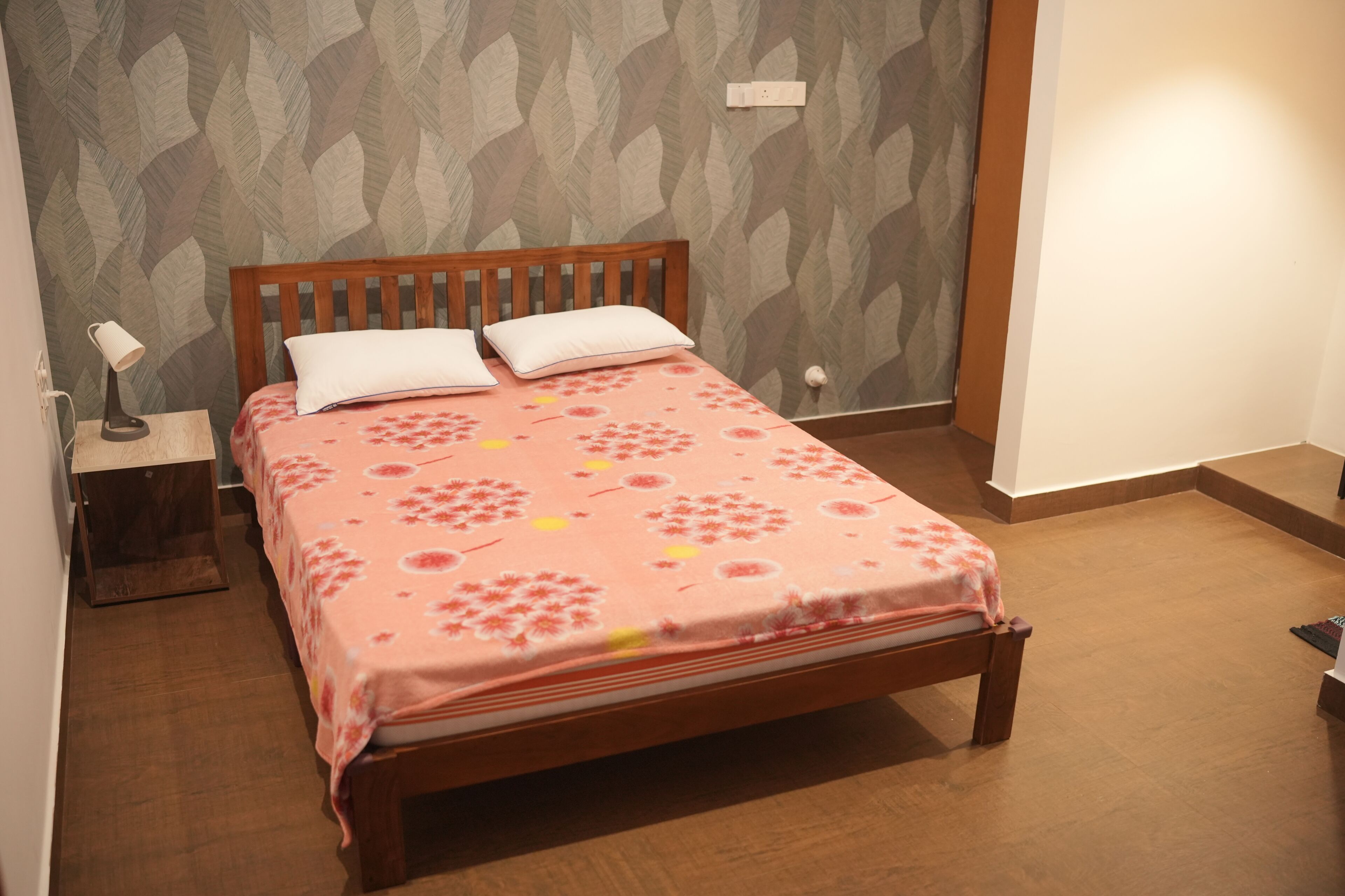 Bügeleisen/Bügelbrett, WLAN, Bettwäsche