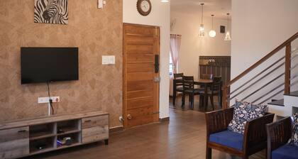 Earth tones. Easy vibes. Your soulful Mysore stay.
Welcome to Ishara Terra