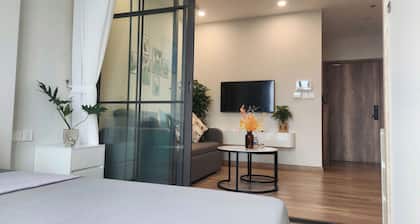 Ecopark Lushy Stay - SáșŻc NáșŻng