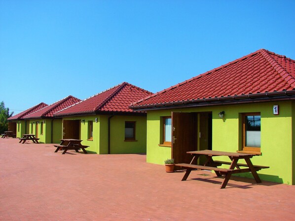 Exterior - Green Corner Cottage 2 by Interhome (Dabki)