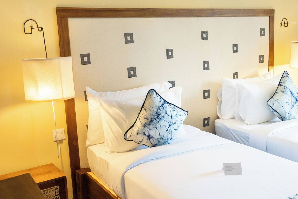 Premier Twin Room | Living area