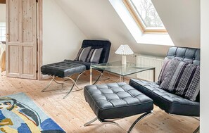 TV - 3 bedroom amazing home in Assens (Assens)