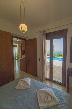 Internet - Villa Lia mit ökologischem Privatpool und herrlicher Aussicht. by Interhome (Agia Marina)