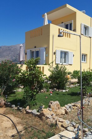 Exterior - Wunderschönes Privathaus am Meer mit Panoramablick by Interhome (Fragkokastello)
