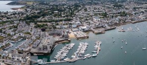 Marina - Beautiful 4-Bed Getaway Near Falmouth (Falmouth)