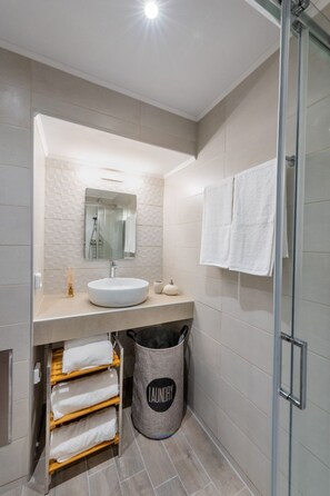 Towels - CostaMare Boutique Apart - Ein perfekter Ausgangspunkt für Ihre Erkundung von R by Interhome (Faliraki)