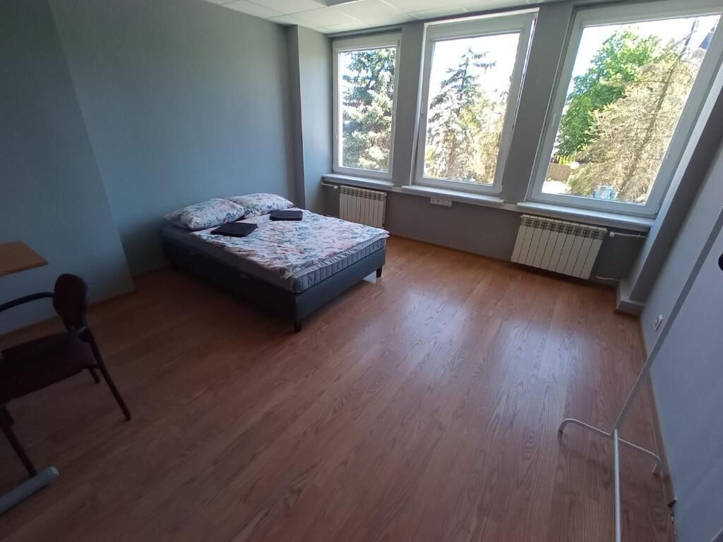 クラシック ダブルルーム ダブルベッド 1 台 | デスク、ノートパソコン用作業スペース、アイロン / アイロン台、WiFi (無料)