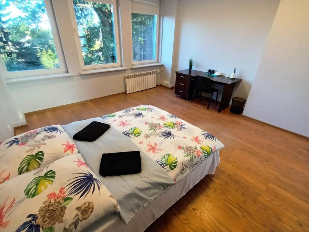 クラシック ダブルルーム ダブルベッド 1 台 | デスク、ノートパソコン用作業スペース、アイロン / アイロン台、WiFi (無料)