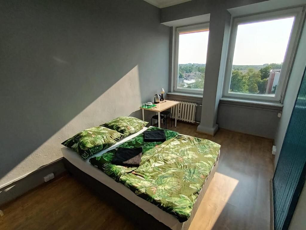 クラシック ダブルルーム ダブルベッド 1 台 | デスク、ノートパソコン用作業スペース、アイロン / アイロン台、WiFi (無料)