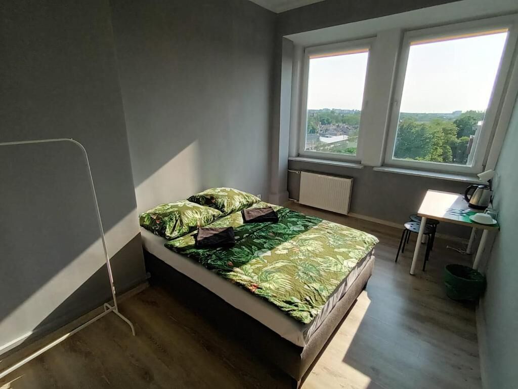 クラシック ダブルルーム ダブルベッド 1 台 | デスク、ノートパソコン用作業スペース、アイロン / アイロン台、WiFi (無料)