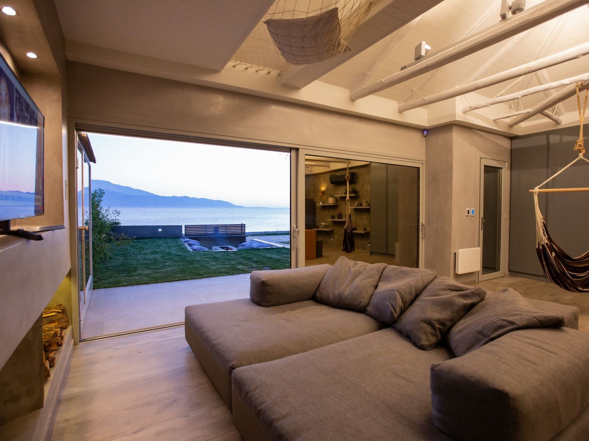 تلفزيون، مدفأة