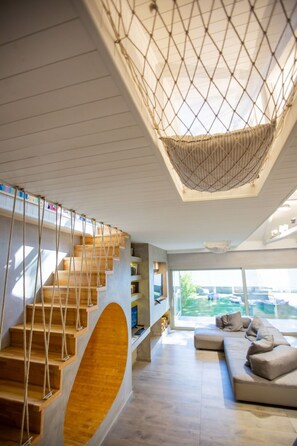 TV, fireplace - Kurort Villa Skaloma by Interhome (Marathias)
