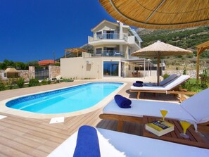 A heated pool - Kefalonia Horizon Villa by Interhome (Agia Effimia)