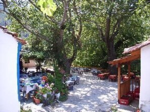 Outdoor dining - Villa Symeon by Interhome (Ormos Prinou)