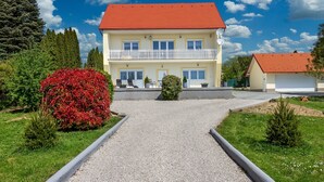 Exterior - auf großem Gartengrundstück by Interhome (Cserszegtomaj)