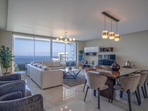 TV - für 8 Personen ca. 150 m² in São Martinho, Madeira (Südküste von Madeira) by Interhome (Madeira/Funchal)