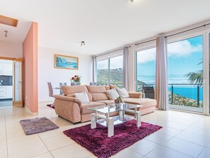 TV - Villa in Arco da Calheta by Interhome (Arco da Calheta)