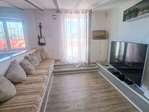 TV, fireplace, DVD player - Stilvolles Landhaus an der Algarve by Interhome (Algoz)