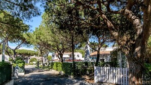Unclassified image, 5 of 24, button - Wohnung mit Terrasse by Interhome (Albufeira)
