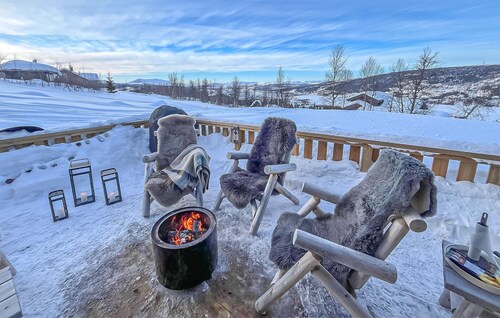Amazing home in Røn with sauna