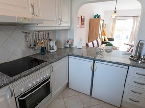 Fridge, microwave, oven, dishwasher - Fantastische 2-Schlafzimmer-Wohnung mit großer Terrasse by Interhome (Albufeira)